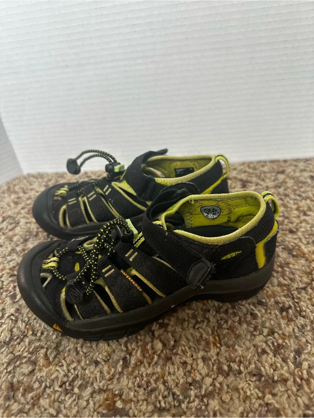 Keen Kids Black and Yellow Waterproof Closed-Toe Sandals